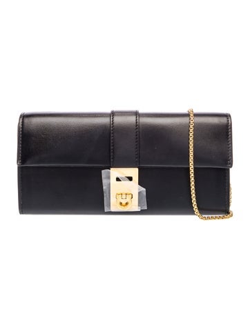 Ferragamo Leather Hug Wallet On Chain