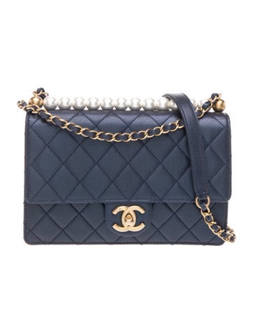 Medium Chic Pearls Flap Bag