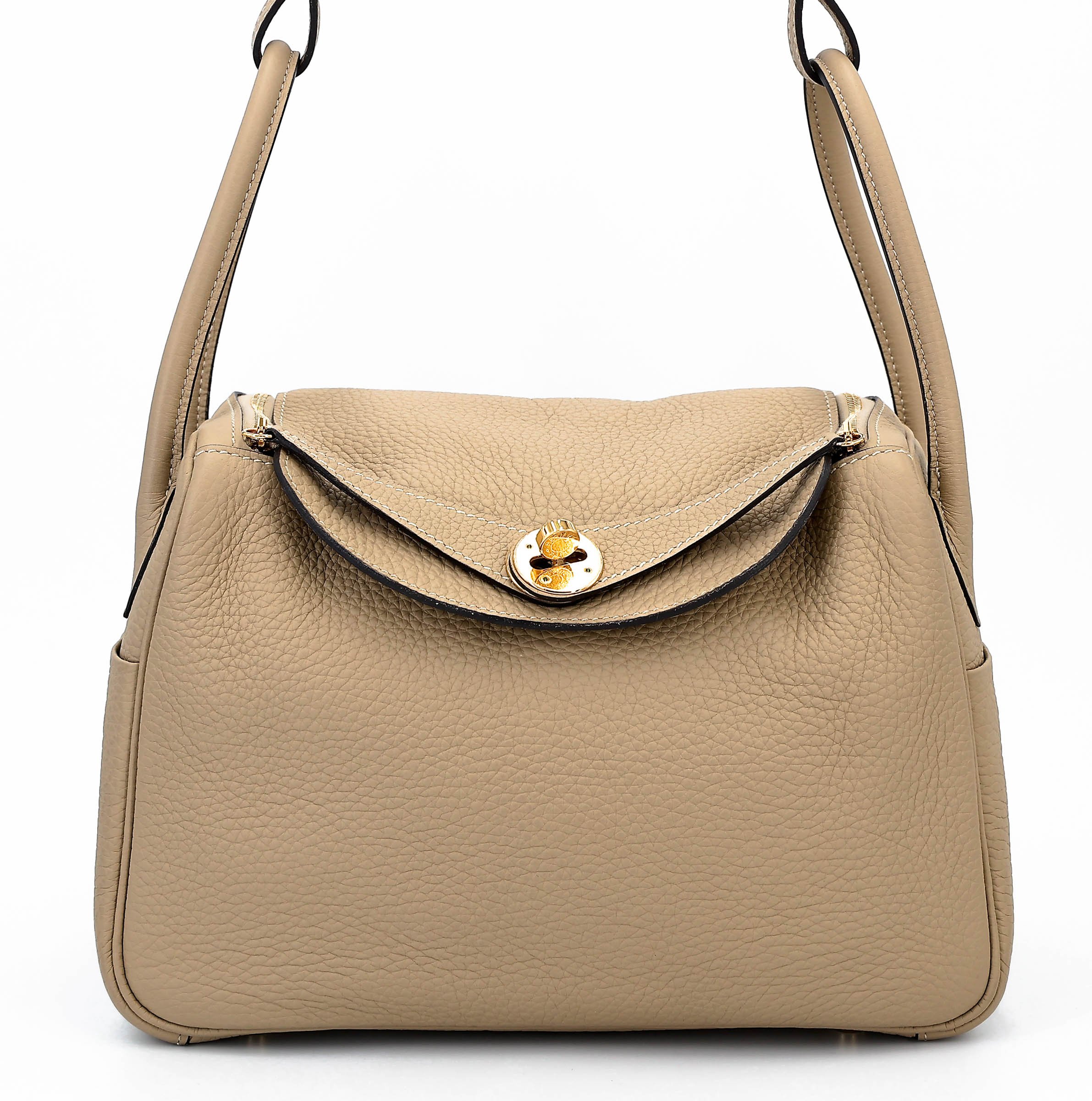 Very Good ( Rank A) HERMÈS Lindy 26 Trench (S2) Clemence Gold hardware X (2016)