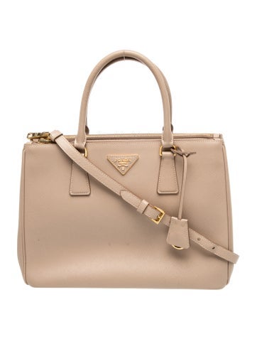 Saffiano Leather Galleria Double Zip Medium