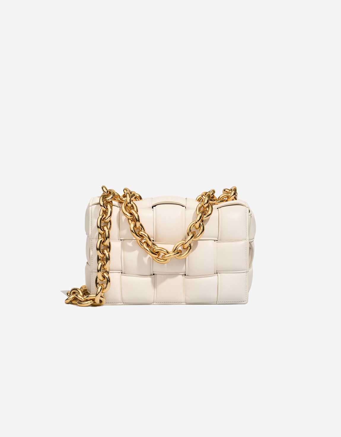 Bottega Veneta 
		Cassette Lamb White    