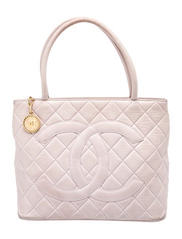 Medallion Tote