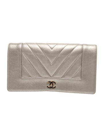 Chevron Mademoiselle Vintage Clutch