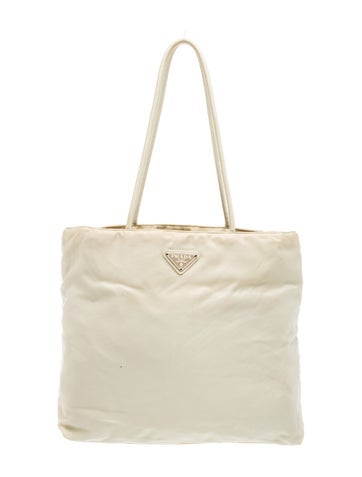 Prada Tessuto Nylon tessuto Nylon Shoulder Bag