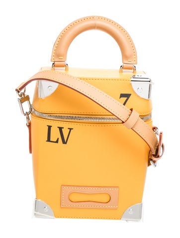 Taurillon Leather N°7 Box Trunk Vertical