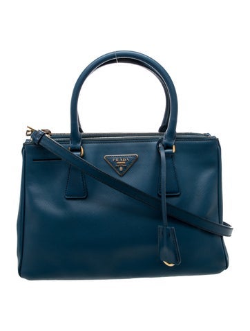 Saffiano Leather Galleria Double Zip Medium