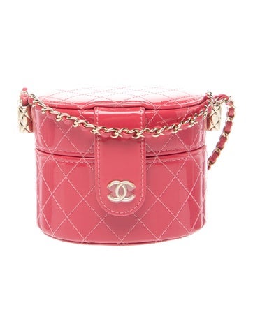 Round Vanity Clutch w/ Chain”