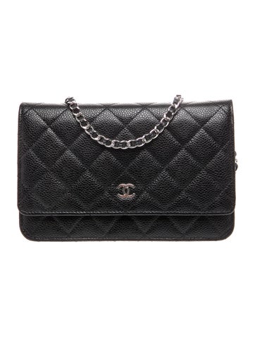 Quilted Caviar Classic Wallet On Chain