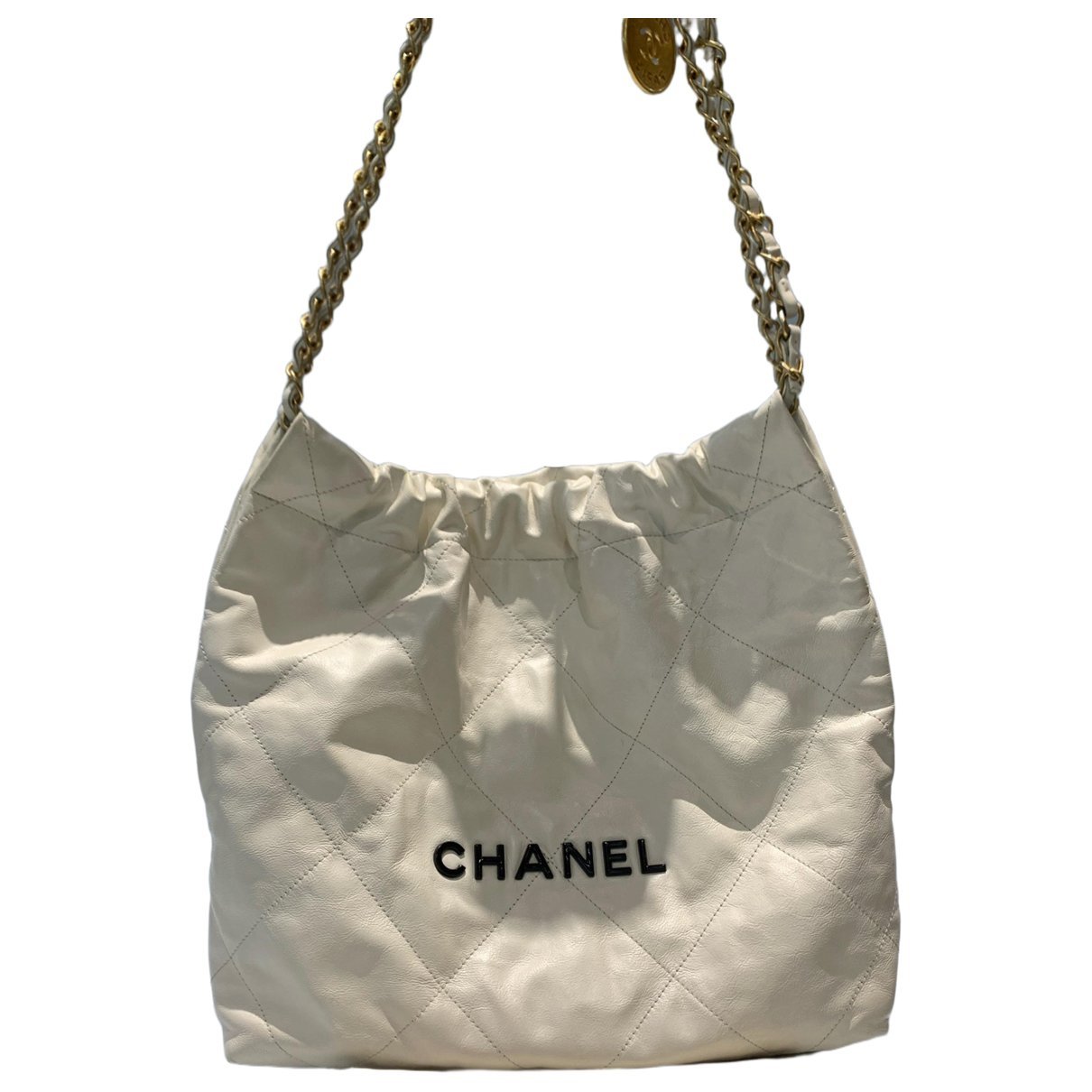 Chanel 22 leather handbag