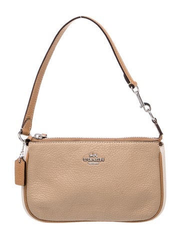 Signature Shoulder Bag