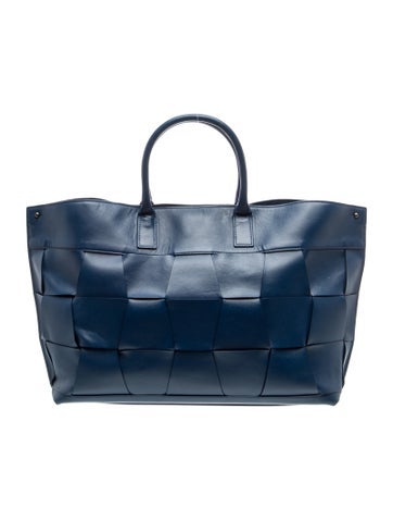 Leather Ai Medium