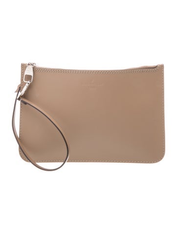 Leather hina pouch