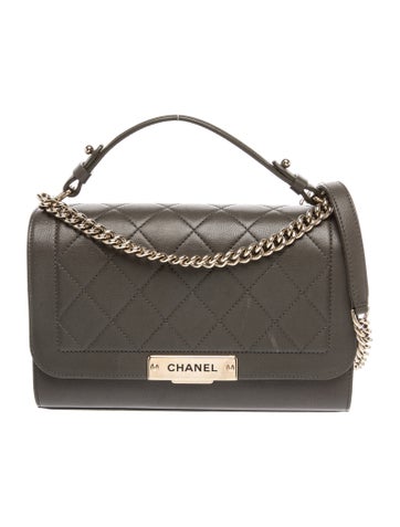 Medium Label Click Flap Bag