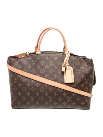 LV Monogram Grand Palais