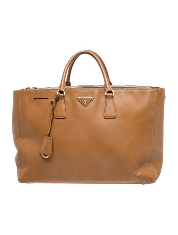 Saffiano Lux Leather Galleria Double Zip Large