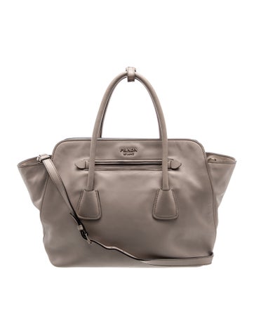 City Calf Leather Twin Pocket