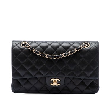 Medium Classic Lambskin Double Flap