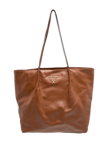 Vitello Shine Leather Tote