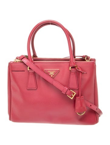 Saffiano Leather Galleria Double Zip Medium