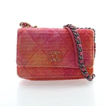 Tweed 19 Wallet On Chain