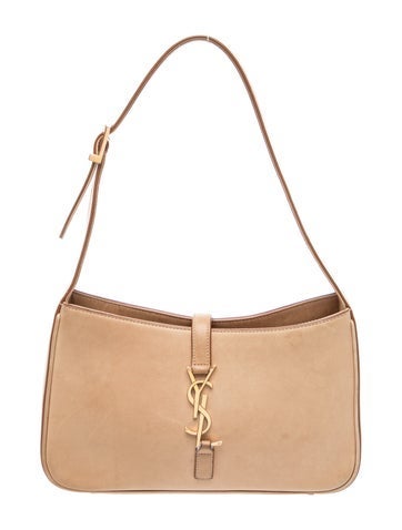 Leather Le 5 à 7