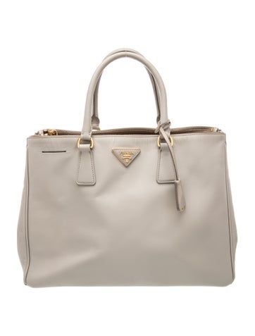Saffiano Leather Galleria Double Zip XL