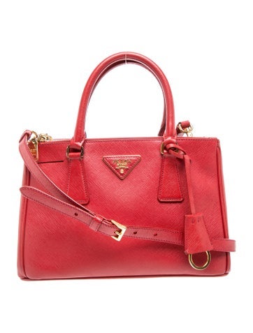Saffiano Leather Galleria Double Zip Small