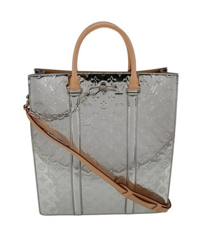 Louis Vuitton Vuitton Lv Monogram Sac Plat