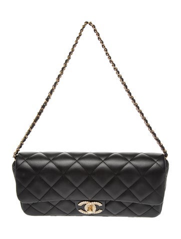 2023 Quilted Pearl CC Flap Clutch w/ Chain