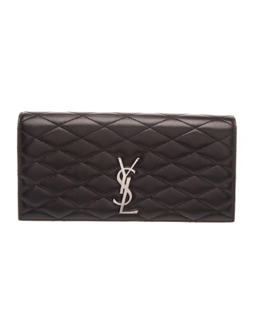 Quilted Louis Vuitton Kate 2023