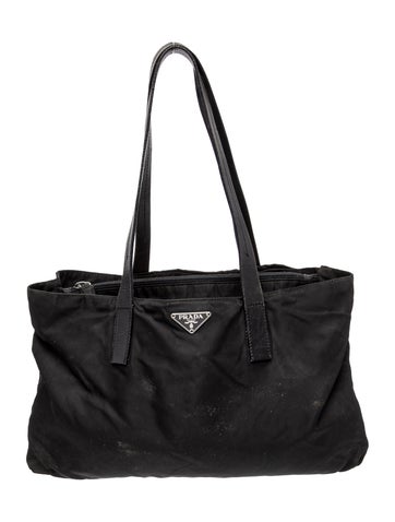 Tessuto Nylon Shoulder Bag Medium