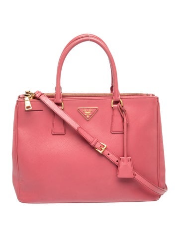 Saffiano Leather Galleria Double Zip Medium