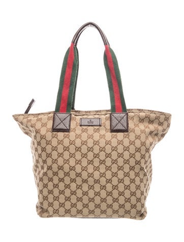 GG Canvas Shoulder Bag