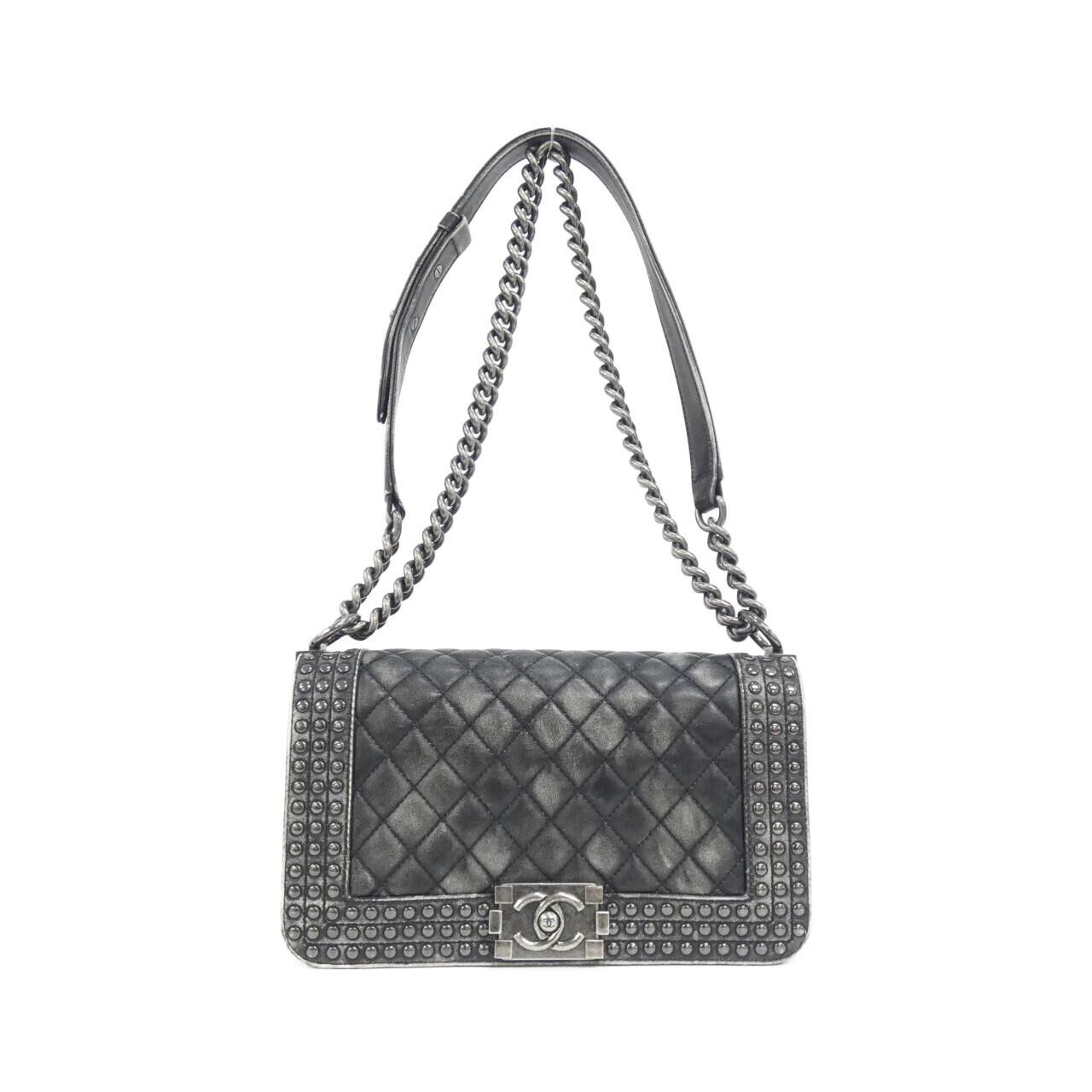 Chanel Boy Chanel Line 92408 Shoulder Bag