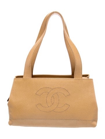 CC Caviar Shoulder Bag