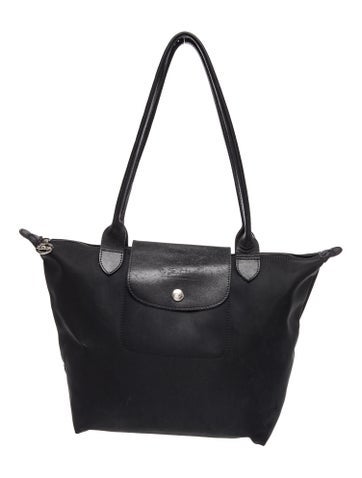 Signature Shoulder Bag