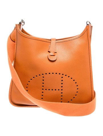 Clemence Evelyne I 29