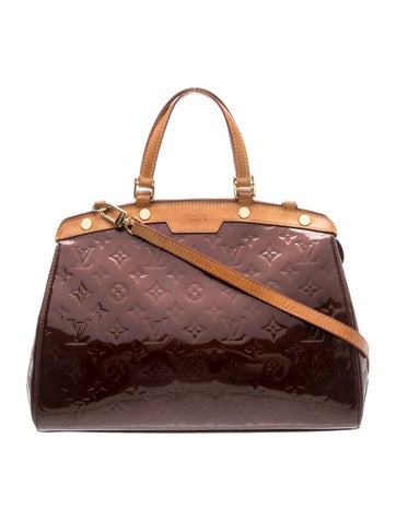 Monogram Vernis Brea Medium