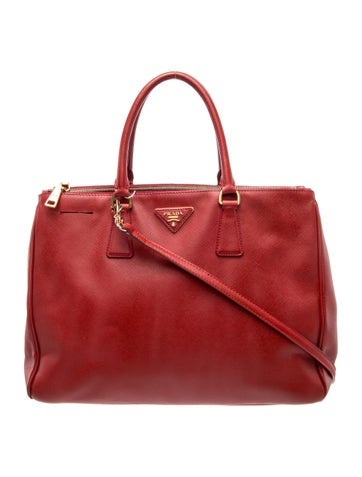 Saffiano Leather Galleria Double Zip Medium