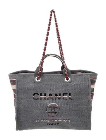 Medium Deauville Shopping Bag