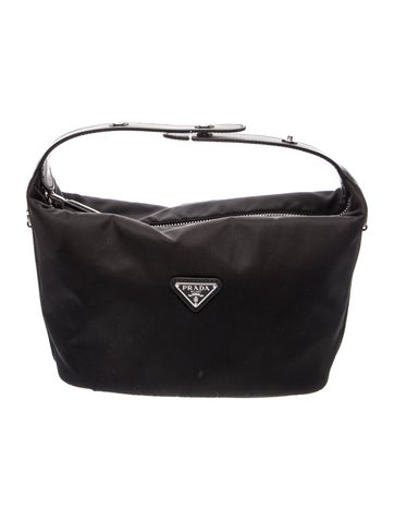 Enameled Metal Triangle Cherie