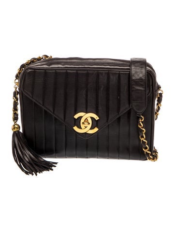 Vertical Quilt Tassel Shoulder Bag