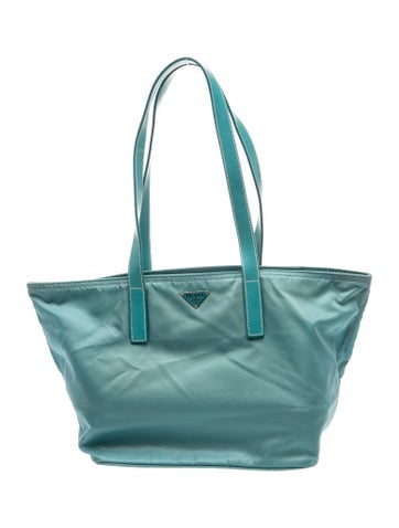 Vela Nylon Shoulder Bag Vintage