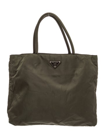 Signature Tessuto Nylon Tote