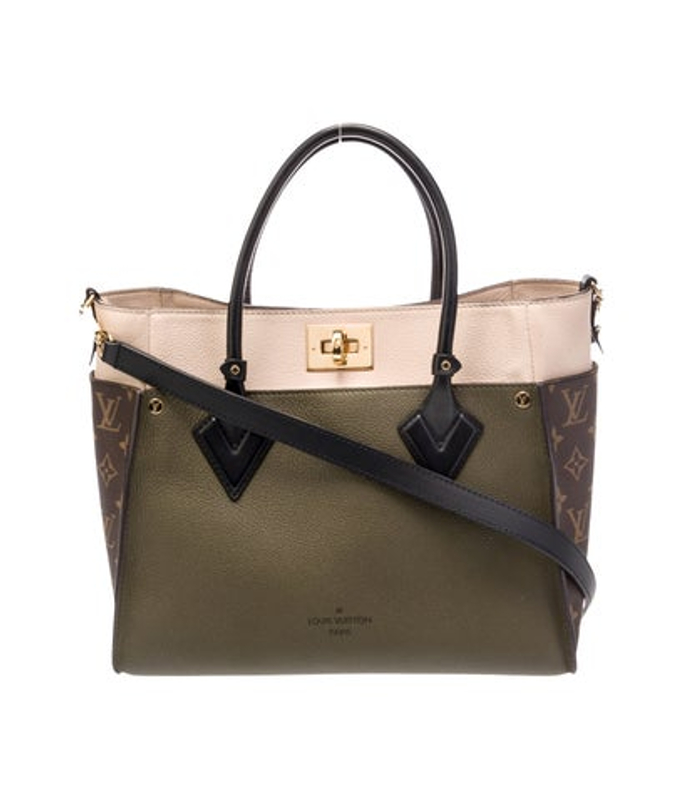 Louis Vuitton Vuitton Monogram On My Side Mm