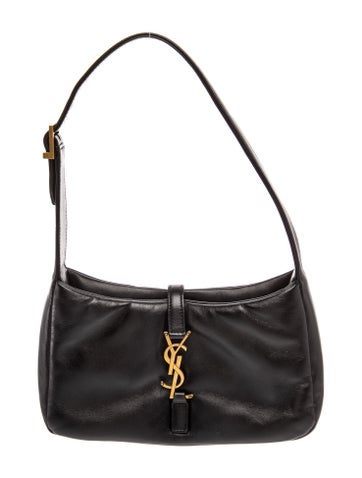 Leather Le 5 à 7 2023