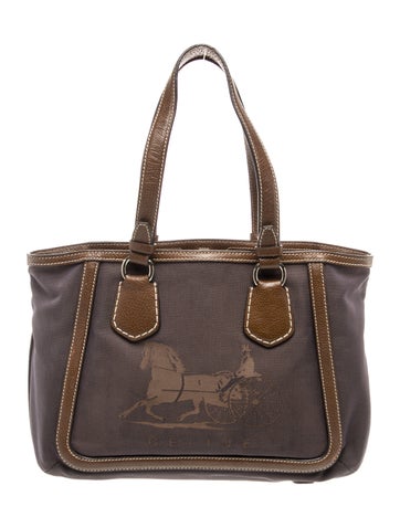 Canvas Carriage Vintage