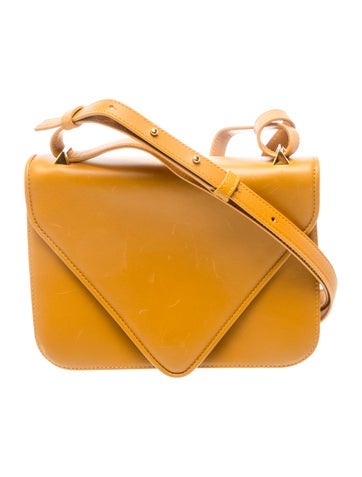 Bottega Veneta Leather Mount