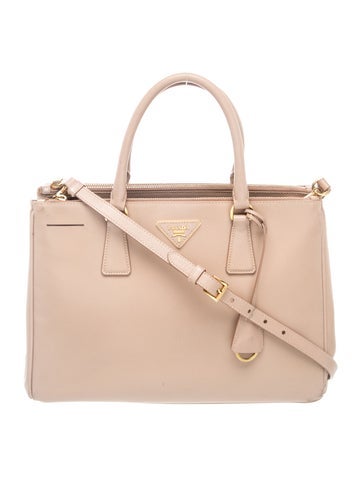 Saffiano Leather Galleria Double Zip Medium