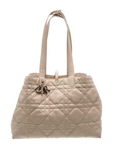 Dior Cannage Toujours Medium 2023
